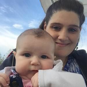 Meet your Posher, Desiree